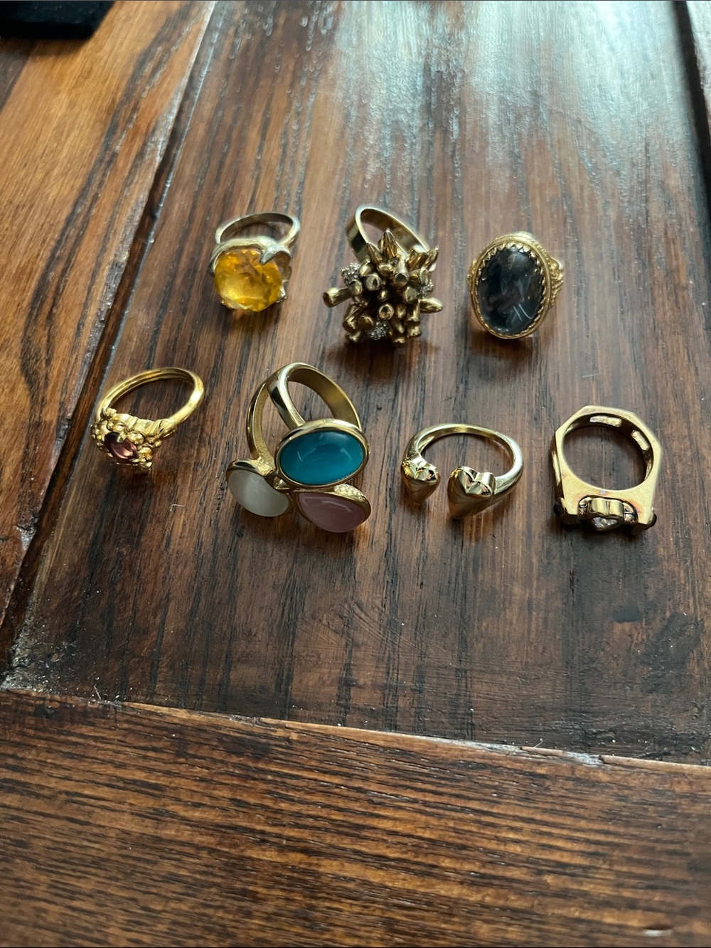 Lot of 7 Elegant Gold-Tone Women's Rings - Multiple Sizes